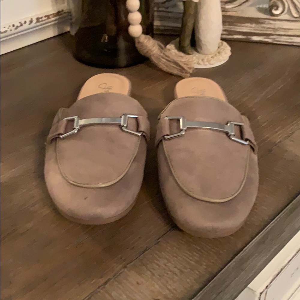 Taupe Mules 🌵